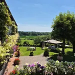 Bed & Breakfast Casale Raffaello