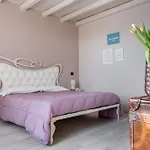 Casale Raffaello Bed & Breakfast