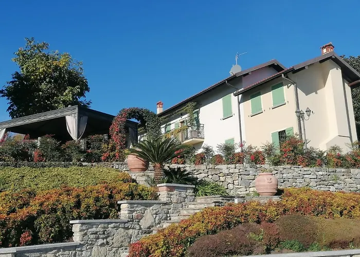 Casale Raffaello Albese Con Cassano