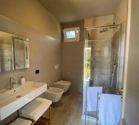 Bed & Breakfast Casale Raffaello 4*