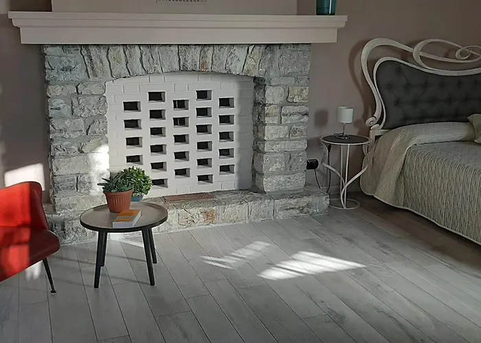 Bed and Breakfast Casale Raffaello Albese Con Cassano