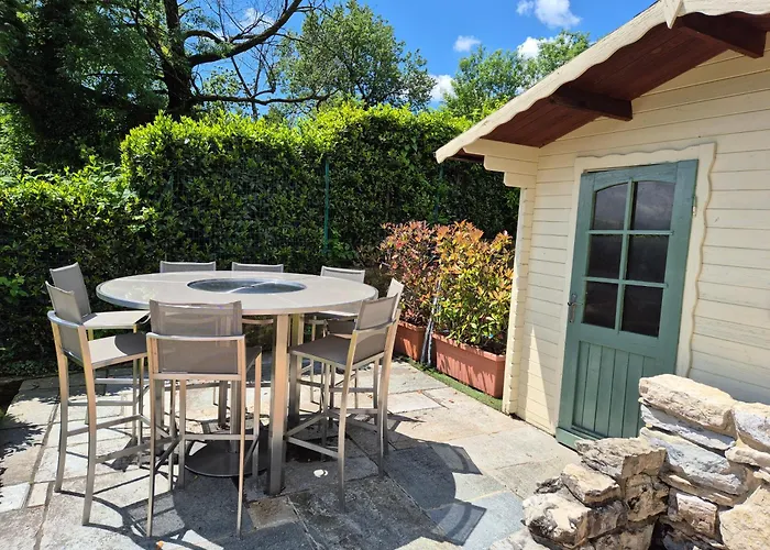 Bed & Breakfast Casale Raffaello 4*