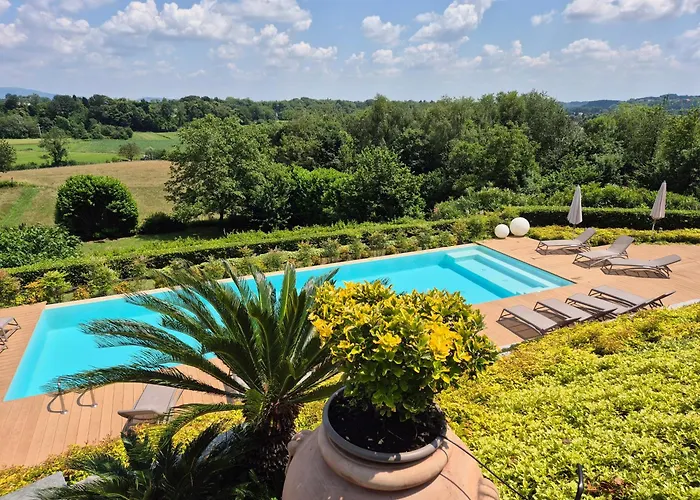 Casale Raffaello 4* Albese Con Cassano