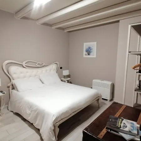 Bed & Breakfast Casale Raffaello *