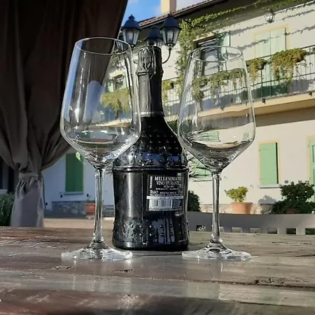 Bed & Breakfast Casale Raffaello Albese Con Cassano