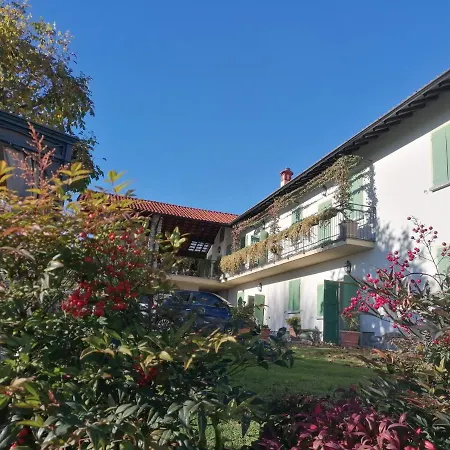 Bed & Breakfast Casale Raffaello Albese Con Cassano