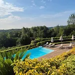 Casale Raffaello Bed & Breakfast